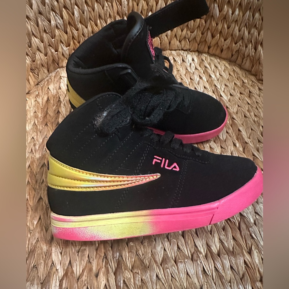 Girls Fila